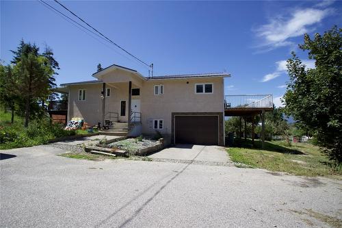 3095 Canyon Lister Road, Lister, BC - Outdoor