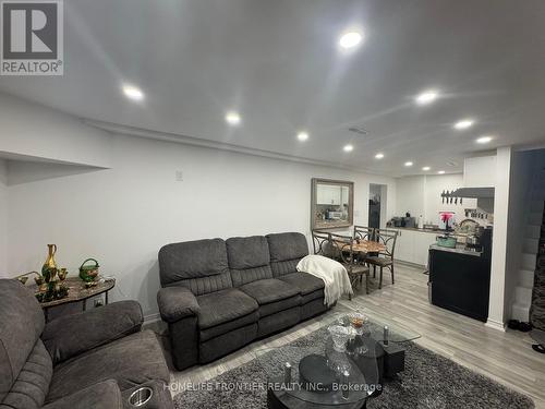 39 Camrose Drive, Georgina, ON - Indoor