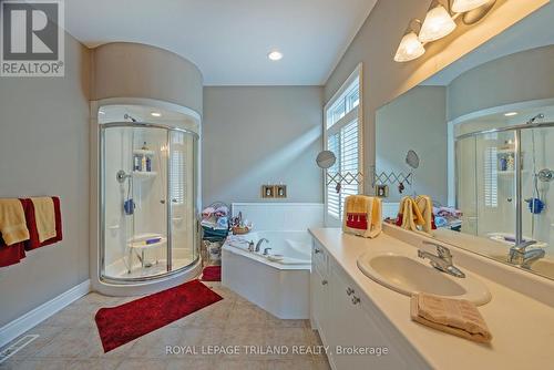 19 - 578 Mcgarrell Place, London North (North R), ON - Indoor Photo Showing Bathroom