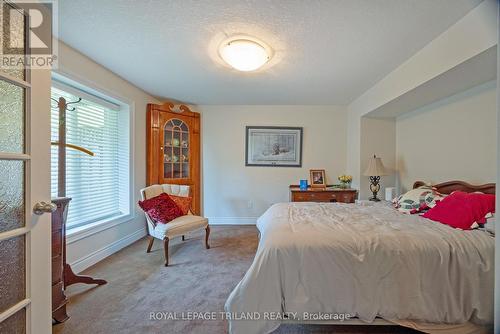 19 - 578 Mcgarrell Place, London North (North R), ON - Indoor Photo Showing Bedroom