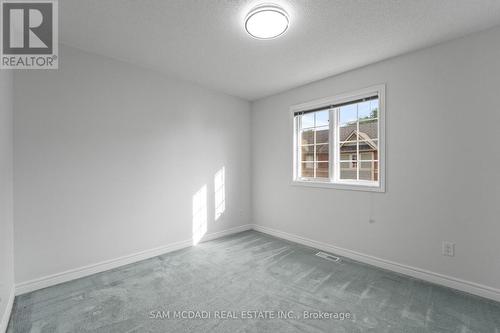 5 - 5031 East Mill Road, Mississauga, ON - Indoor Photo Showing Other Room