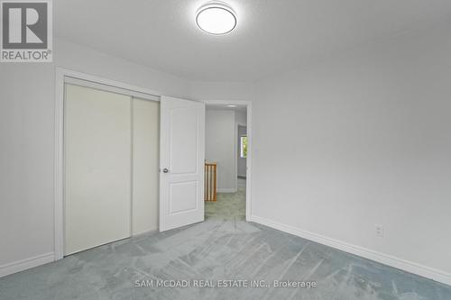 5 - 5031 East Mill Road, Mississauga, ON - Indoor Photo Showing Other Room