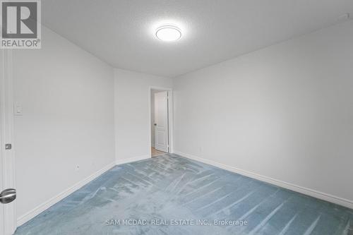 5 - 5031 East Mill Road, Mississauga, ON - Indoor Photo Showing Other Room