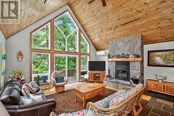 Great room with fireplace - 