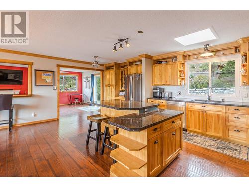 12620 Reynolds Avenue, Summerland, BC - Indoor Photo Showing Kitchen