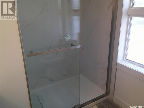 3726 Dewdney Avenue, Regina, SK - Indoor Photo Showing Bathroom