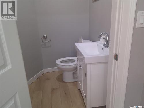 3726 Dewdney Avenue, Regina, SK - Indoor Photo Showing Bathroom