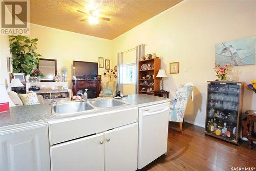 116 Main Street, Avonlea, SK - Indoor Photo Showing Kitchen With Double Sink