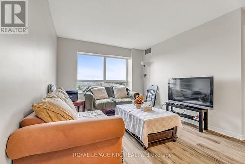 933 - 60 Heintzman Street, Toronto (Junction Area), ON - Indoor Photo Showing Living Room