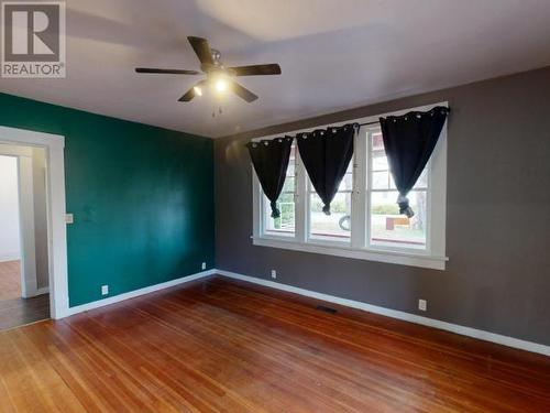 4532 Joyce Ave, Powell River, BC - Indoor Photo Showing Other Room
