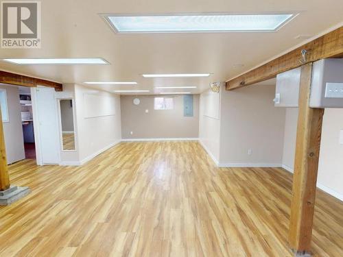 4532 Joyce Ave, Powell River, BC - Indoor
