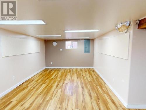 4532 Joyce Ave, Powell River, BC - Indoor