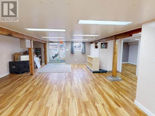 4532 Joyce Ave, Powell River, BC - Indoor Photo Showing Other Room