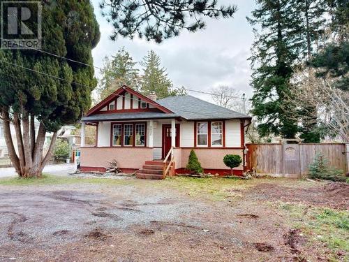 4532 Joyce Ave, Powell River, BC - Outdoor