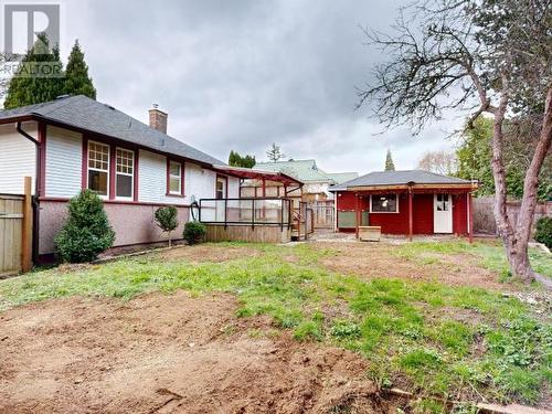 4532 Joyce Ave, Powell River, BC - Outdoor