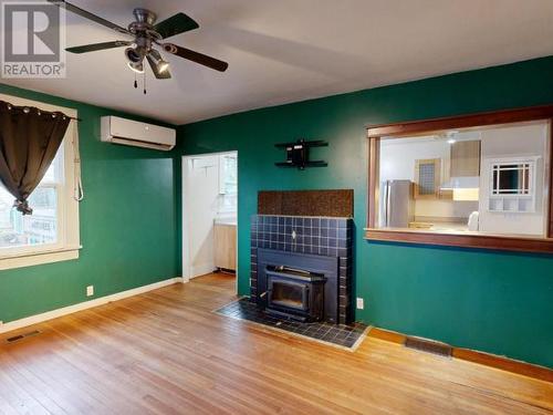 4532 Joyce Ave, Powell River, BC - Indoor With Fireplace