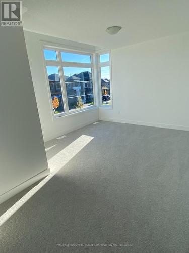 35 Brabin Circle, Whitby, ON - Indoor Photo Showing Other Room