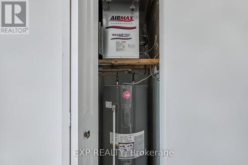 Comm - 897 Barton Street E, Hamilton, ON - 