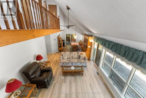 36 Crescent Drive, Brudenell, Lyndoch And Raglan, ON - Indoor Photo Showing Other Room