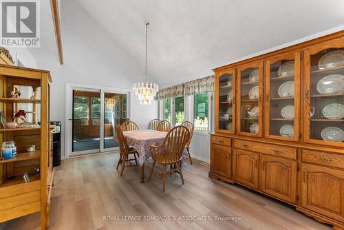 36 Crescent Drive, Brudenell, Lyndoch And Raglan, ON - Indoor Photo Showing Dining Room