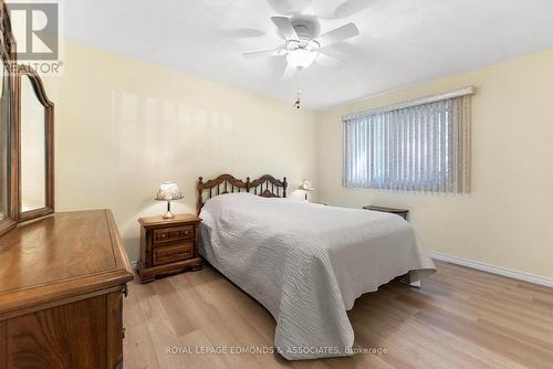 36 Crescent Drive, Brudenell, Lyndoch And Raglan, ON - Indoor Photo Showing Bedroom