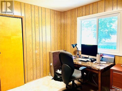 792 3Rd Street E, Shaunavon, SK - Indoor Photo Showing Office