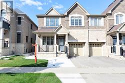 71 VILLADOWNS TRAIL  Brampton, ON L6R 3Y8