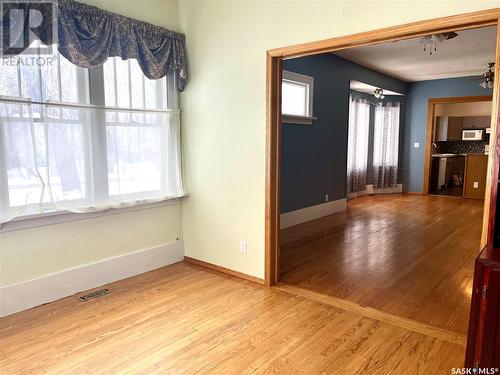 394 2Nd Street, Shaunavon, SK - Indoor Photo Showing Other Room