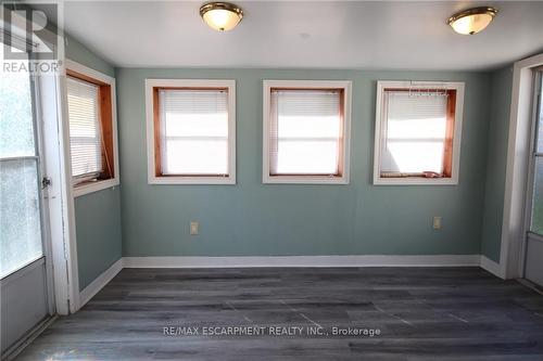 4 Purnell Drive, Hamilton, ON - Indoor Photo Showing Other Room