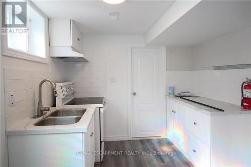 4 Purnell Drive, Hamilton, ON - Indoor Photo Showing Kitchen With Double Sink