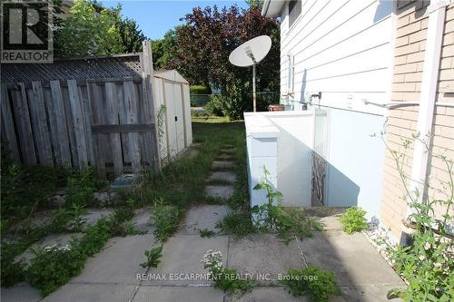 4 Purnell Drive, Hamilton, ON - Outdoor