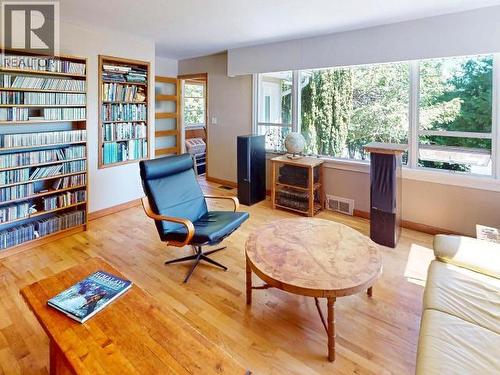 5405 Manson Ave, Powell River, BC - Indoor Photo Showing Office