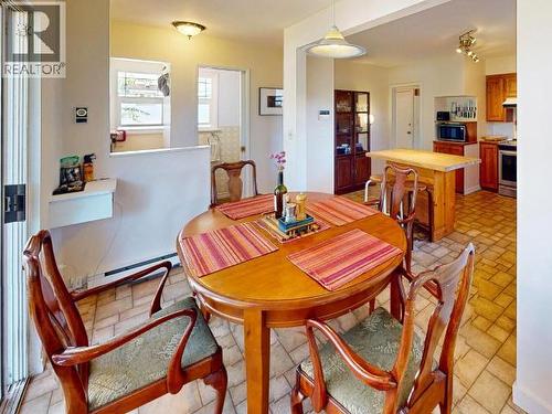 5405 Manson Ave, Powell River, BC - Indoor Photo Showing Dining Room