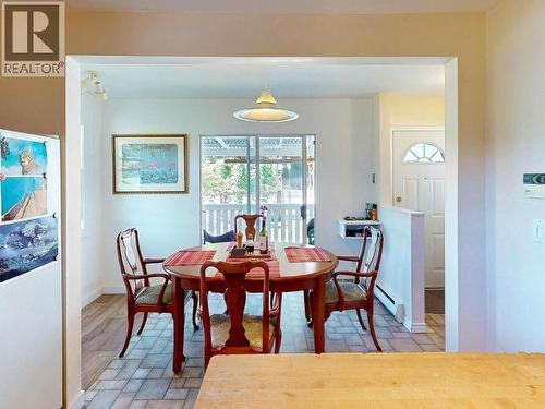 5405 Manson Ave, Powell River, BC - Indoor Photo Showing Dining Room