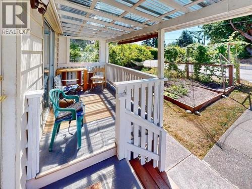 5405 Manson Ave, Powell River, BC - Outdoor With Exterior