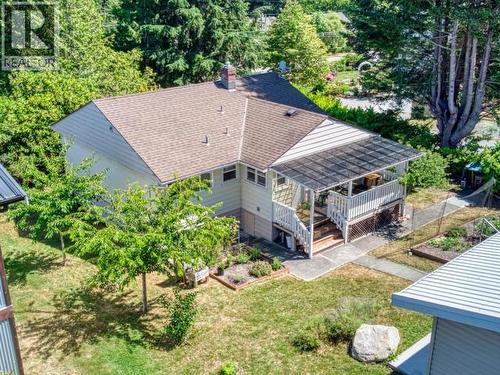 5405 Manson Ave, Powell River, BC - Outdoor With Deck Patio Veranda