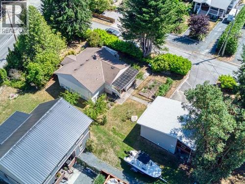 5405 Manson Ave, Powell River, BC - Outdoor