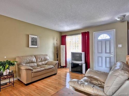 Living room - 10 Rue Edward-Langton-Quirk, Gatineau (Aylmer), QC - Indoor Photo Showing Living Room
