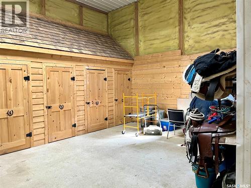 Cadrain Acres, Swift Current Rm No. 137, SK - Indoor