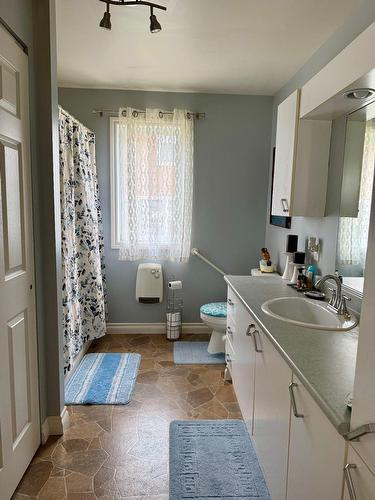 Bathroom - 1151  - 1153 Prom. Des Anciens, Havre-Saint-Pierre, QC - Indoor