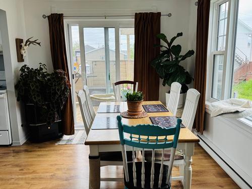 Dining room - 1151  - 1153 Prom. Des Anciens, Havre-Saint-Pierre, QC - Indoor Photo Showing Dining Room