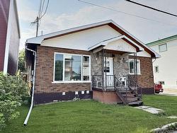 9 Rue de l'Église S.  Lorrainville, QC J0Z 2R0