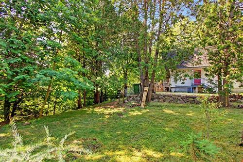 Backyard - 6 Ch. De L'Eau-Claire, Lac-Supérieur, QC - Outdoor