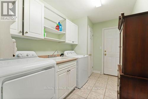 5349 Beaver Valley Way, Niagara Falls (Ascot), ON - Indoor Photo Showing Laundry Room
