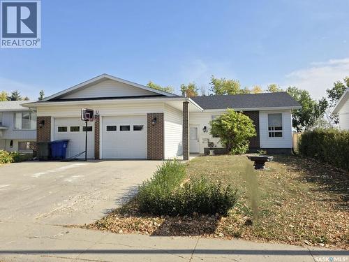 908 Marriott Close, Rosetown, SK - Outdoor