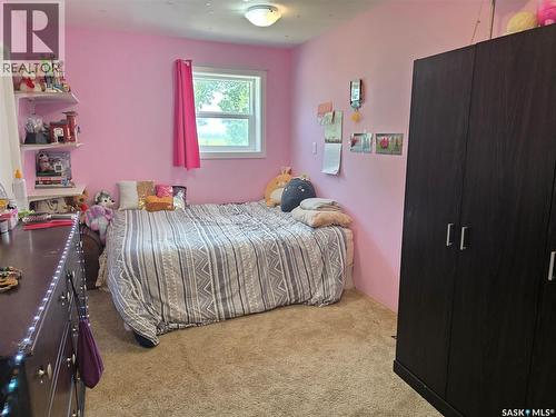908 Marriott Close, Rosetown, SK - Indoor Photo Showing Bedroom