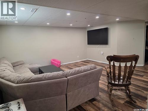 908 Marriott Close, Rosetown, SK - Indoor