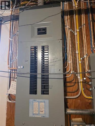 908 Marriott Close, Rosetown, SK - Indoor Photo Showing Basement