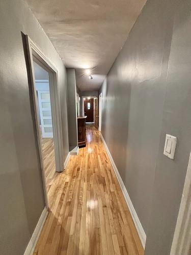 Passageway - 2642 Rue Hogan, Montréal (Ville-Marie), QC 