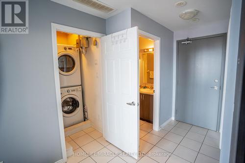 306 - 54 Sky Harbour Drive N, Brampton, ON - Indoor Photo Showing Laundry Room